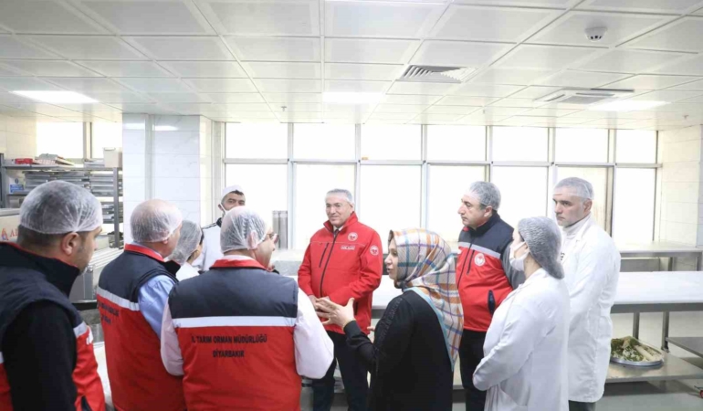 diyarbakir-tarim-ve-orman-il-mudurlugu-gida-denetimi-gerceklestirdi-Dl9ytq6z.jpg