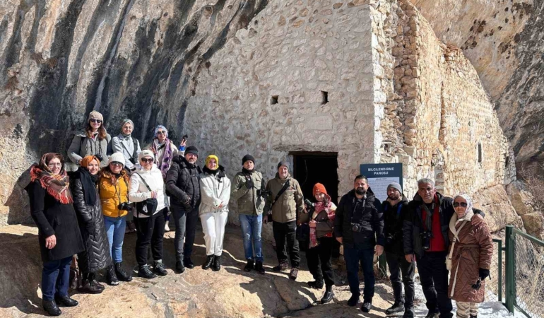diyarbakirda-fotograf-sanatcilari-tarihi-yerleri-fotografladi-JmqVhQks.jpg