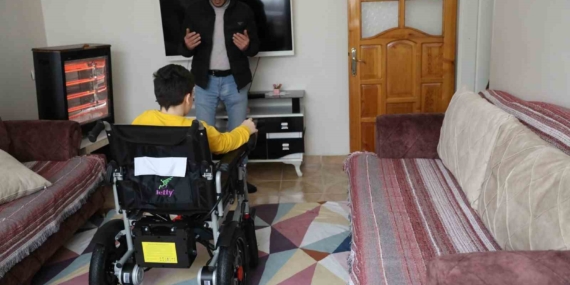 Diyarbakır’da yatak ve akülü tekerlekli sandalye desteği