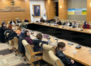 is-kadinlarina-e-ticaret-ve-dijital-pazarlama-egitimi-eF4lHc1f.jpg