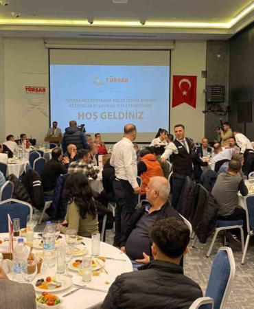 diyarbakirda-turizmciler-iftarda-bir-araya-geldi-5qYTDkUb.jpg