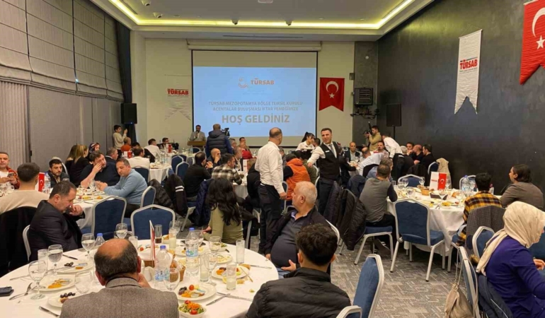 diyarbakirda-turizmciler-iftarda-bir-araya-geldi-5qYTDkUb.jpg