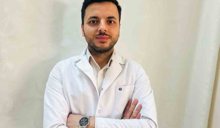 diyarbakirda-yeni-teknikle-ilk-kez-kapali-bobrek-tasi-ameliyati-yapildi-2ktx5AC2.jpg