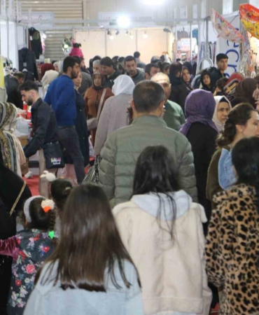 diyarbakirda-yuzde-70-varan-indirimli-alisveris-festivaline-yogun-ilgi-CwLrlc7A.jpg