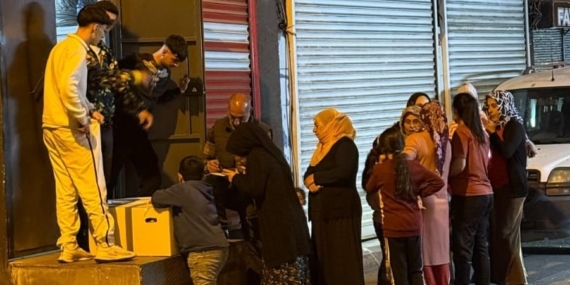 Fatih Mahalle muhtarından örnek davranış