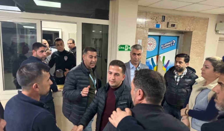 hak-is-il-baskani-akuzum-iftar-sonrasi-uyeleriyle-bir-araya-geldi-a9cKCijw.jpg