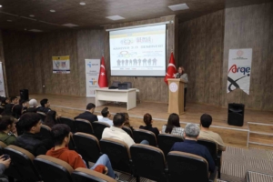 lise-ogrencilerine-kariyer-30-semineri-ZfDZXLV5.jpg