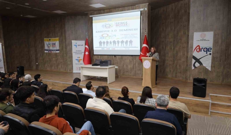 lise-ogrencilerine-kariyer-30-semineri-ZfDZXLV5.jpg