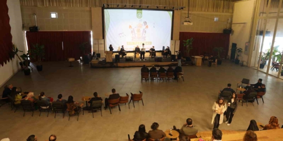 Ortaokul ve lise öğrencileri ‘Müzik Diyarı Ses Yarışması’nda yeteneklerini sergiledi