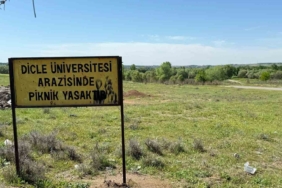 dicle-universitesinde-400-donumluk-arazinin-usulsuzce-el-altindan-kiralandigi-iddiasi-cimere-yazildi-uuPZfEC7.jpg