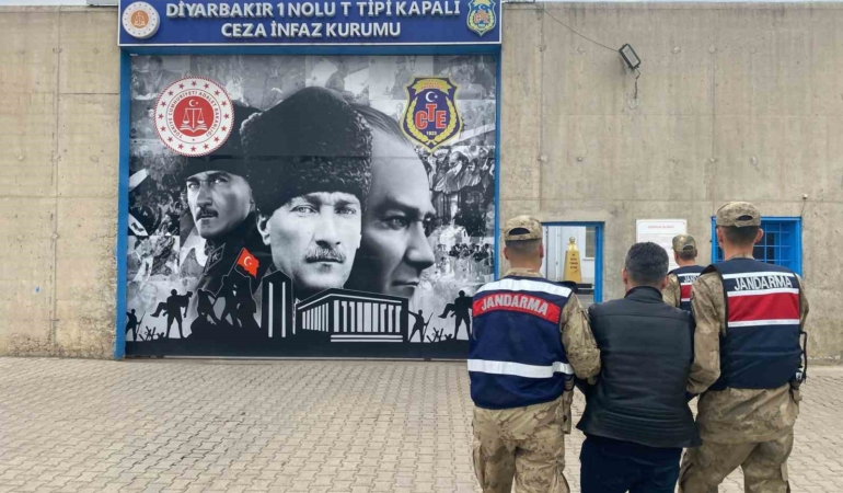 diyarbakirda-kasten-oldurme-sucundan-aranan-sahis-yakalandi-xfPOy9hl.jpg