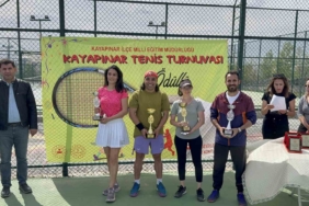 farkli-meslek-gruplarindan-167-teniscinin-katildigi-turnuva-tamamlandi-yIq4XTmR.jpg