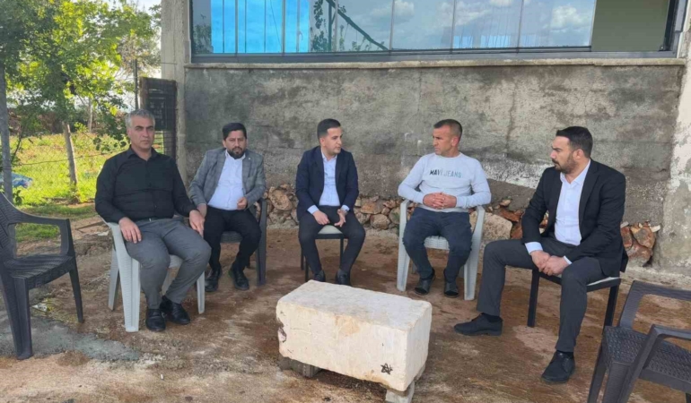 hak-is-konfederasyonu-diyarbakir-il-baskani-akuzumden-uyelerine-ziyaret-MxpuLijW.jpg