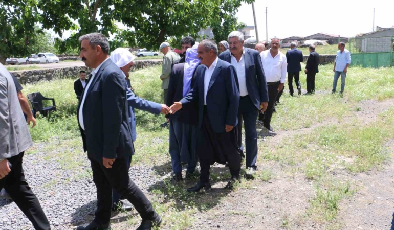 diyarbakirda-12-yillik-husumet-baris-yemegi-ile-son-buldu-DSjgZc85.jpg