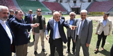 vali-zorluoglu-diyarbakir-ataturk-stadyumundaki-calismalari-yerinde-inceledi-1T1f64lD.jpg