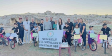 diyarbakirda-30-yetim-ve-oksuz-cocuga-karne-hediyesi-olarak-bisiklet-verildi-Se5xUrVN.jpg