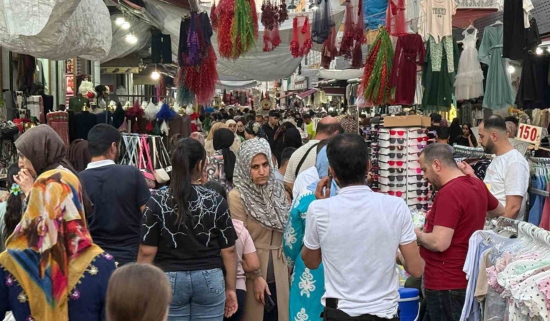 diyarbakirda-kurban-bayrami-oncesi-alisveris-yogunlugu-4WK9DsFg.jpg