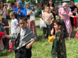 kadin-yasam-merkezlerinde-cocuklar-icin-yil-sonu-etkinligi-3rBZXIpz.jpg