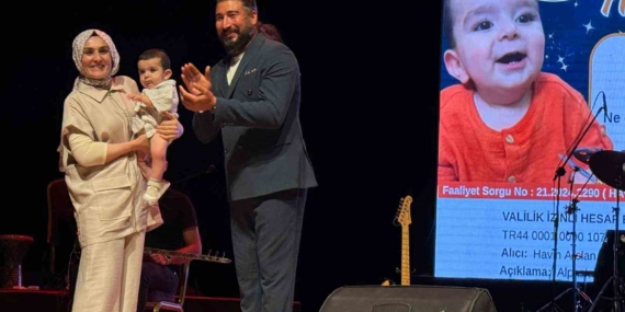 Sanatçı Üngür, Alpaslan bebek yararına konser verdi