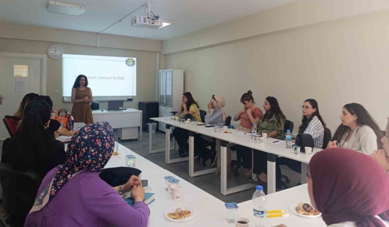 toplumsal-cinsiyet-esitligi-atolyesi-duzenlendi-m8qdvrNi.jpg