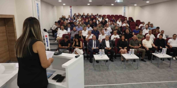 DİSİDER ve Denizbank iş birliğiyle yatırımlar hakkında iş adamlarına bilgilendirme yapıldı