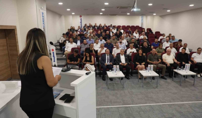 disider-ve-denizbank-is-birligiyle-yatirimlar-hakkinda-is-adamlarina-bilgilendirme-yapildi-E4DOLAHH.jpg