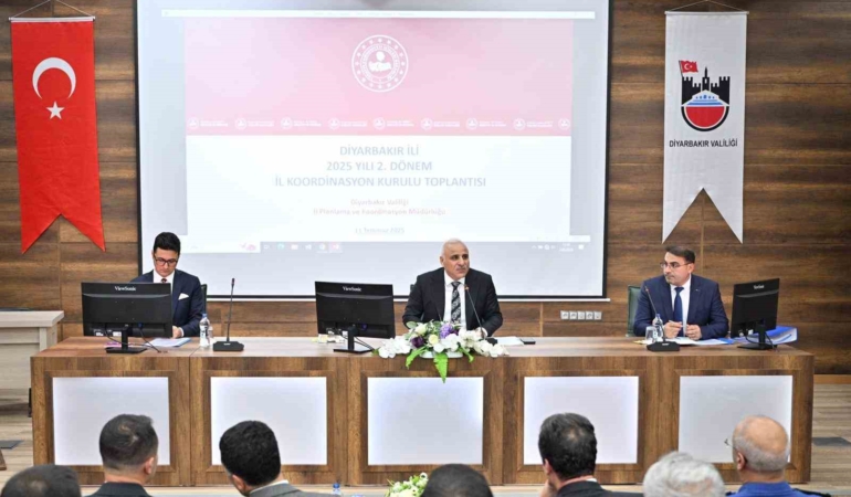 diyarbakirda-299-milyar-liralik-kamu-yatirimi-masaya-yatirildi-PevUBRLc.jpg