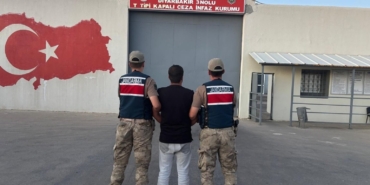 diyarbakirda-kesinlesmis-hapis-cezasi-ile-aranan-2-kisi-yakalandi-bK1PEO7T.jpg