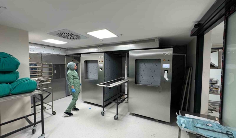 gazi-yasargil-egitim-ve-arastirma-hastanesinde-sterilizasyon-birimi-yenilendi-Ahfxvb5W.jpg