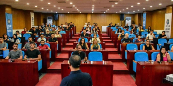 Stajyer öğrencilere iş sağlığı ve güvenliği eğitimi verildi