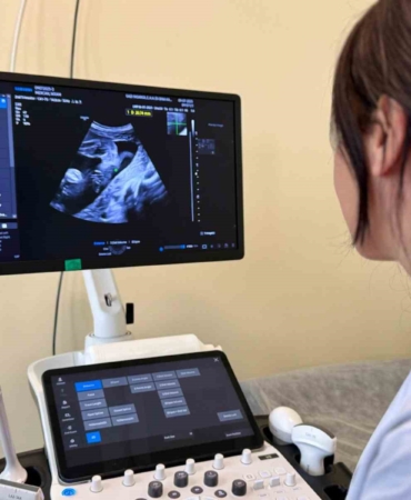 yuksek-riskli-gebeliklere-perinatoloji-uzman-takibi-fcRpHaVy.jpg