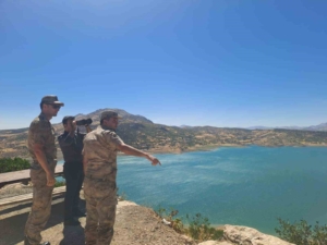 dicle-kaymakami-atis-ve-ilce-jandarma-komutani-koca-us-bolgesini-ziyaret-etti-Hk4RnBES.jpg