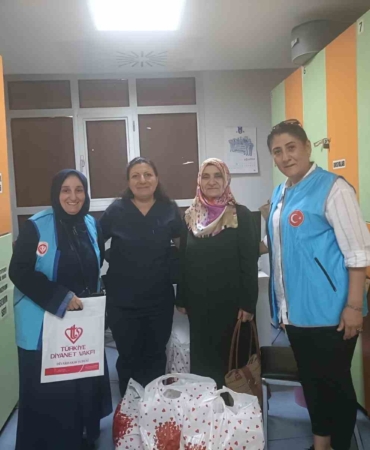 diyarbakir-muftulugu-ve-gonullulerden-yenidogan-bebeklere-hediye-paketi-destek-hareketi-lPwNRiSi.jpg
