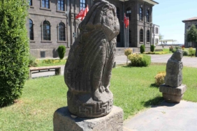 diyarbakir-muzesinde-3-kiymetli-eser-ilk-kez-kalici-olarak-sergilendi-47rT32gj.jpg