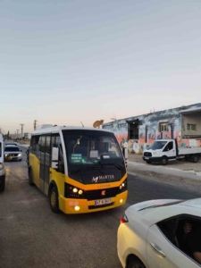 dolmus-uzerinde-kedi-yolculugu-nusaybinde-surpriz-an-M8aaZlMm.jpg