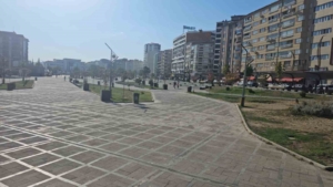 elazigda-sicakliklar-etkisini-surduruyor-cadde-ve-sokaklar-bos-kaldi-YeZV8FN2.jpg