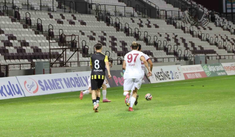 elazigspor-adana-01-fk-4-4luk-gollerle-cilgin-acilis-JdbvP6YJ.jpg