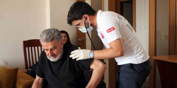 Evde sağlık hizmetleri hastalara umut oluyor
