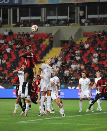 gaziantep-fk-genclerbirligi-ilk-yarida-skor-1-1-hHKCLzfn.jpg