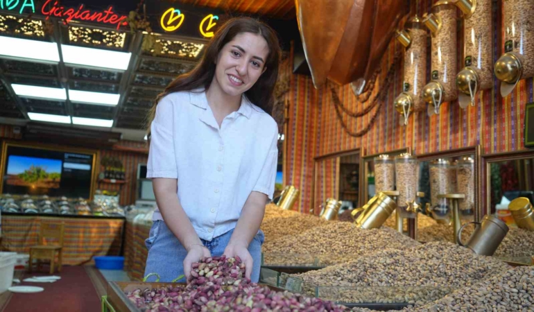 gaziantepte-antep-fistiginda-yok-yili-ve-rekoltenin-etkileri-W2tLLvJR.jpg