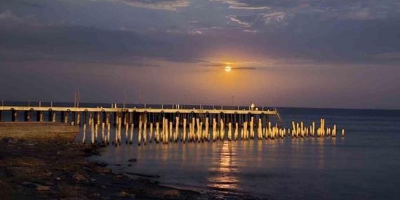 Gökyüzünde dolunay, Van Gölü’nde yakamoz