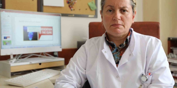 Prof. Dr. Uğur, “Sağlık bireyde 1 çay kaşığını geçmeyecek şekilde, rafine iyotlu tuz kullanılması önerilmektedir”