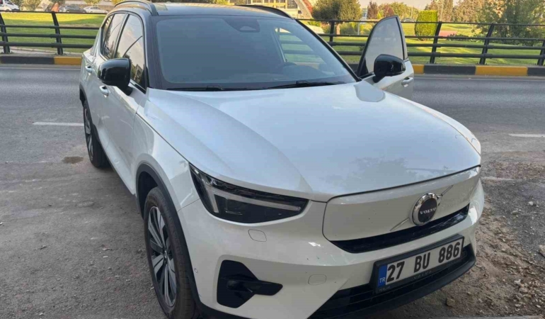 volvo-xc40-elektrikli-cipi-kusurlu-urun-ve-uzun-servis-suresiyle-yasanan-magduriyet-LWM33y5X.jpg