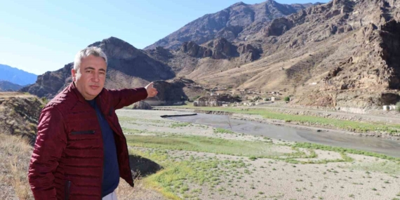 Ayvalı Barajı’nda Su Seviyesi Çekilirken Doğa Yeniden Canlanıyor