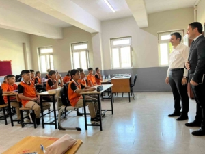 diclede-yeni-egitim-ogretim-yili-kdv-kaymakam-ve-yetkililerden-okul-ziyareti-SawVpdYf.jpg