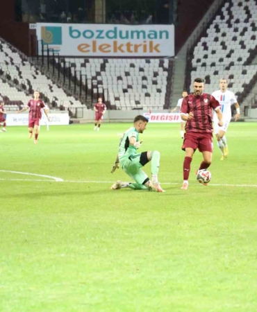 elazigspor-ile-beyoglu-yeni-carsi-1-1-berabere-kaldi-seyircisiz-macta-goller-denklemi-pYZp82tA.jpg