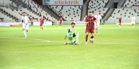 Elazığspor ile Beyoğlu Yeni Çarşı 1-1 Berabere Kaldı: Seyircisiz Maçta Goller Denklemi
