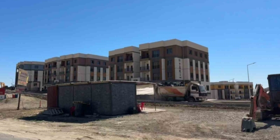 Ergani TOKİ Konutlarında Çevre Düzenlemesi Başladı ve Tamamlanması Bekleniyor