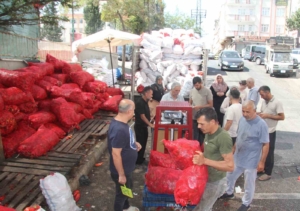 gaziantepin-biber-salcasi-sezonu-yogunluk-ve-geleneksel-uretim-ritmi-KbwZ8QzI.jpg
