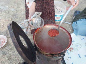 imeceyle-kislik-menemen-konservesi-patnos-kadinlarinin-ozenli-hazirligi-mlxYKQxB.jpg
